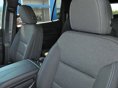 New 2026 Chevrolet Traverse LT w/ Driver Confidence Package image 8