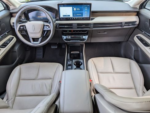 Used 2023 Lincoln Corsair Reserve FWD image 23