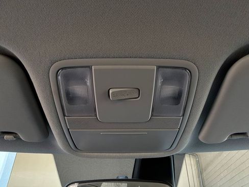 Used 2025 Kia Soul LX w/ LX Technology Package FWD image 15
