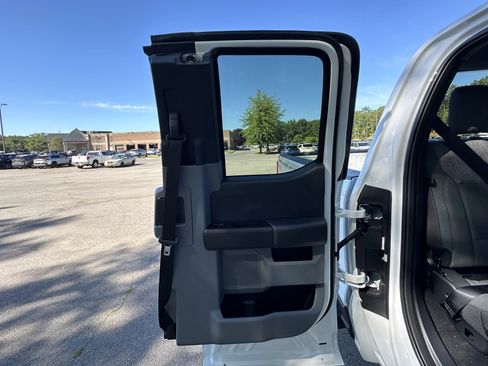 New 2025 Ford F350 XLT image 29