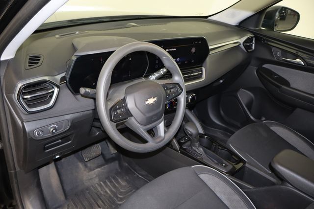 Used 2024 Chevrolet TrailBlazer LT FWD image 23