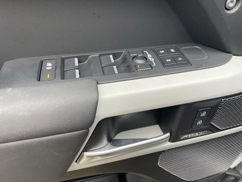 Certified 2024 Land Rover Defender 110 S image 11