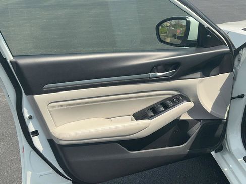 Used 2022 Nissan Altima 2.5 SL image 14