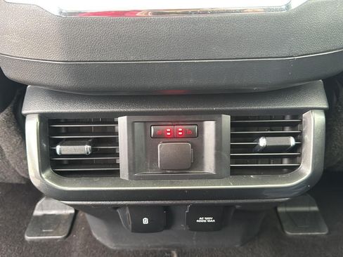 Used 2021 Ford F150 Lariat w/ Equipment Group 502A High AWD/4WD image 10