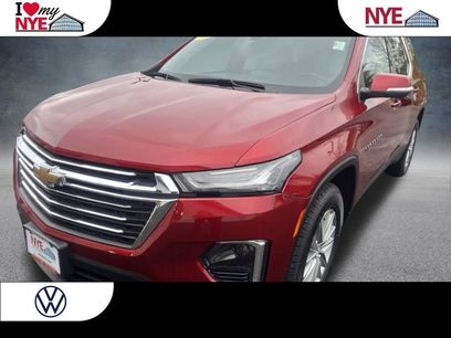 Used 2023 Chevrolet Traverse LT