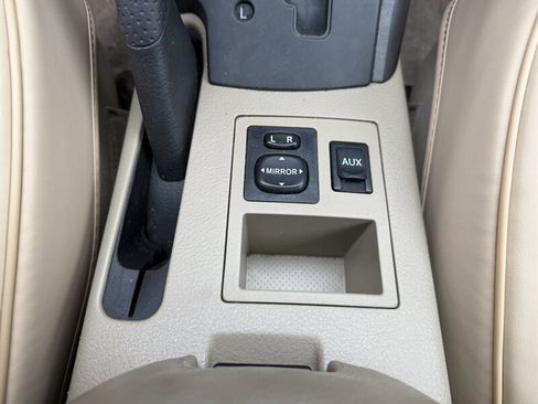 Used 2011 Toyota RAV4 4WD w/ Base L4 Extra Value Pkg image 55