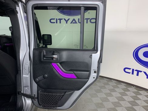 Used 2017 Jeep Wrangler Unlimited Sport w/ Connectivity Group image 34