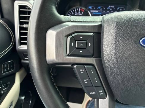 Used 2021 Ford Expedition Platinum AWD/4WD image 32