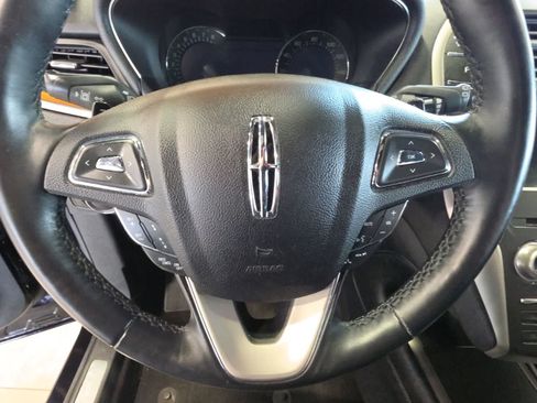 Used 2017 Lincoln MKC Reserve AWD/4WD image 19
