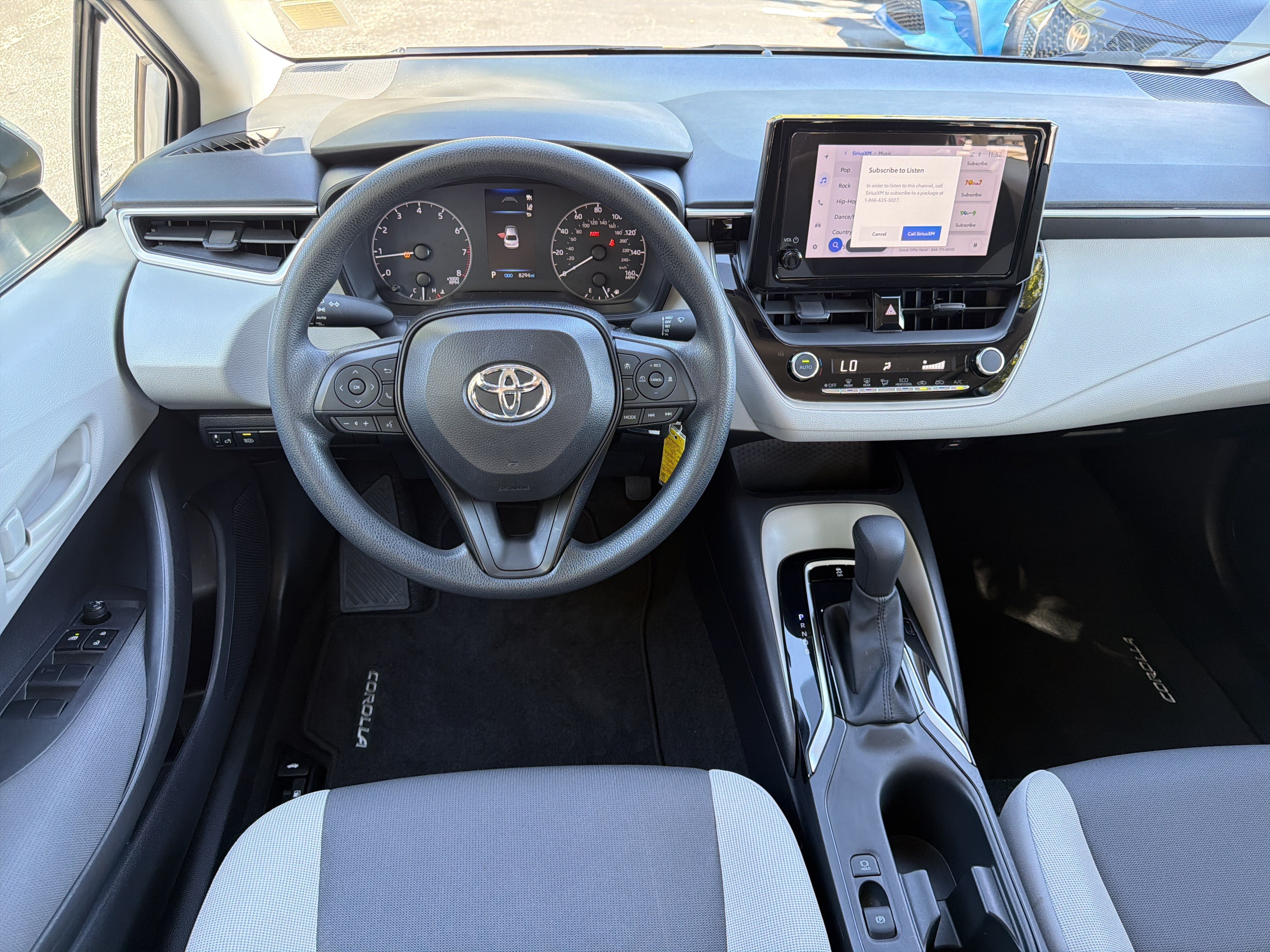 Used 2024 Toyota Corolla LE FWD image 27