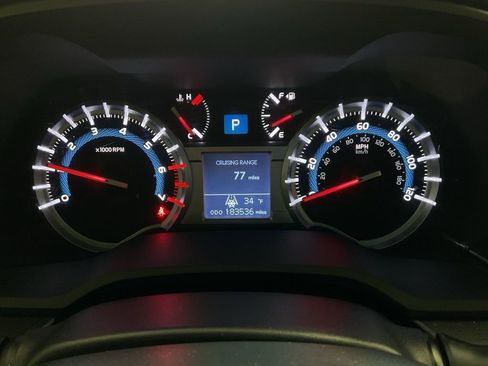 Used 2015 Toyota 4Runner SR5 image 20