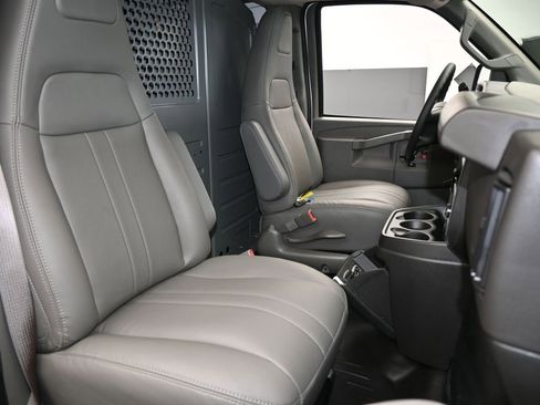 New 2025 Chevrolet Express 2500 Work Van w/ Driver Convenience Package image 41