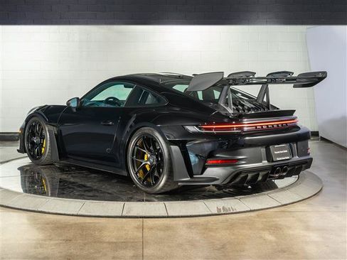 Certified 2024 Porsche 911 GT3 RS RWD image 3