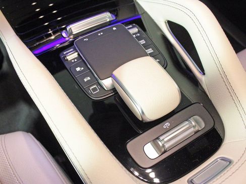 Certified 2026 Mercedes-Benz GLS 450 4MATIC image 26