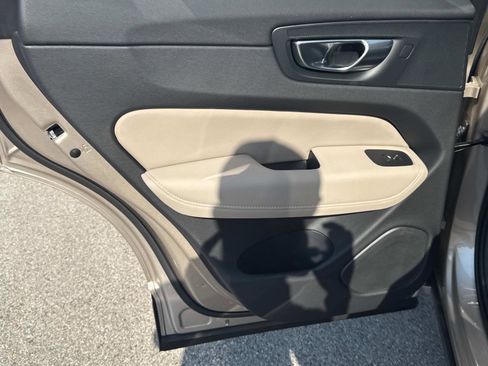 New 2026 Volvo XC60 B5 Plus w/ Climate Package image 11