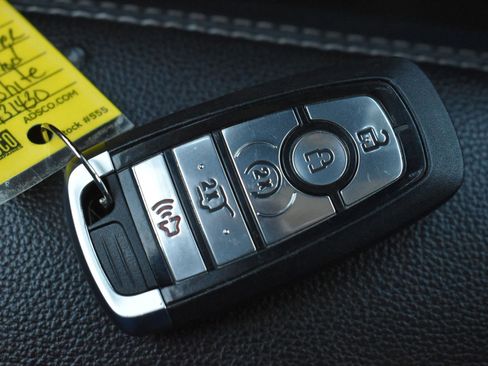 Used 2024 Ford Explorer Limited image 36