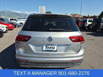 Used 2021 Volkswagen Tiguan SE w/ Panoramic Sunroof Package