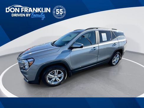 Used 2023 GMC Terrain SLE w/ Driver Convenience Package FWD image 1