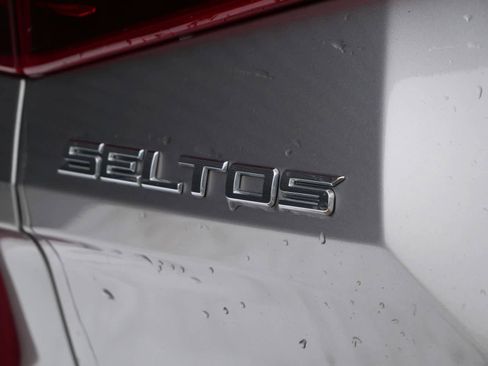 Used 2021 Kia Seltos SX image 27