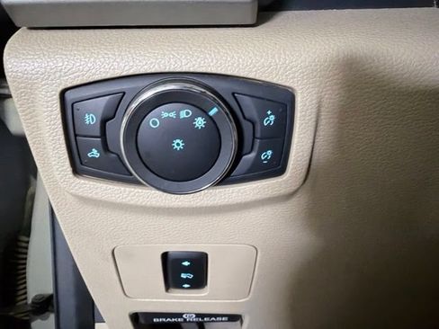 Used 2020 Ford F250 Lariat w/ Lariat Value Package AWD/4WD image 25