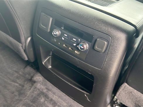 Used 2020 Chevrolet Tahoe Premier AWD/4WD image 20