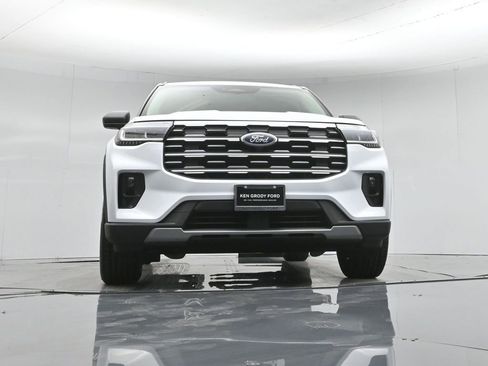 New 2026 Ford Explorer Active image 49