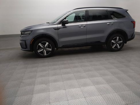 Used 2021 Kia Sorento EX w/ Panoramic Sunroof Package AWD/4WD image 2