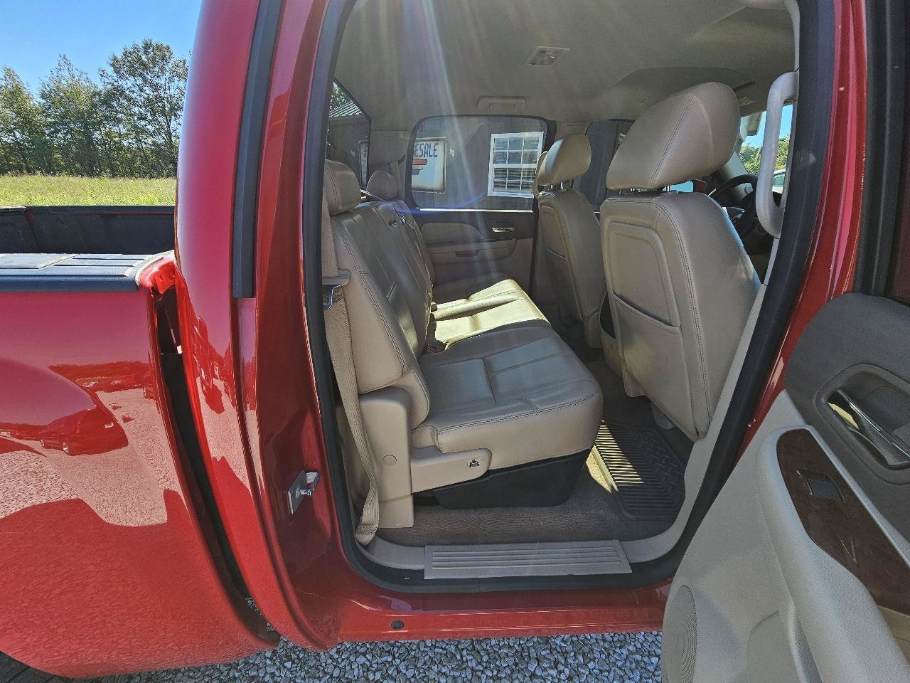 Used 2013 Chevrolet Silverado 1500 LTZ w/ Suspension Package, Off-Road AWD/4WD image 27