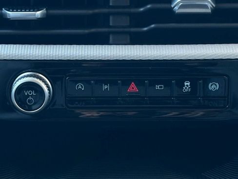 New 2026 Ford Explorer Active w/ Active Comfort Package image 37