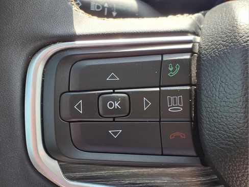Used 2024 Jeep Wagoneer Series II w/ Flexible Seating Group AWD/4WD image 15