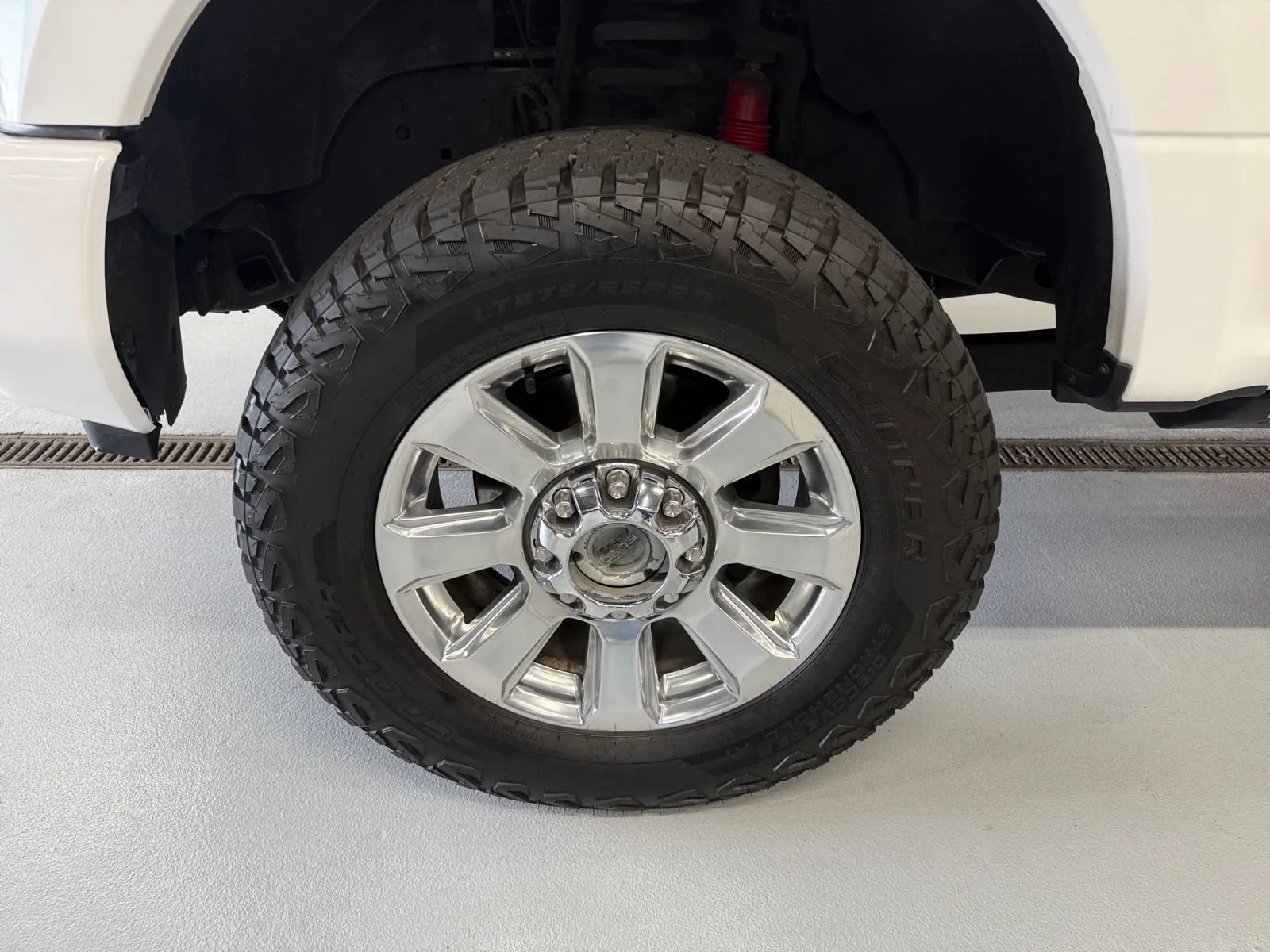 Used 2017 Ford F350 Platinum w/ Platinum Ultimate Package AWD/4WD image 35