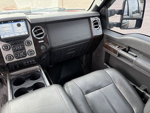 Used 2015 Ford F250 Platinum image 29