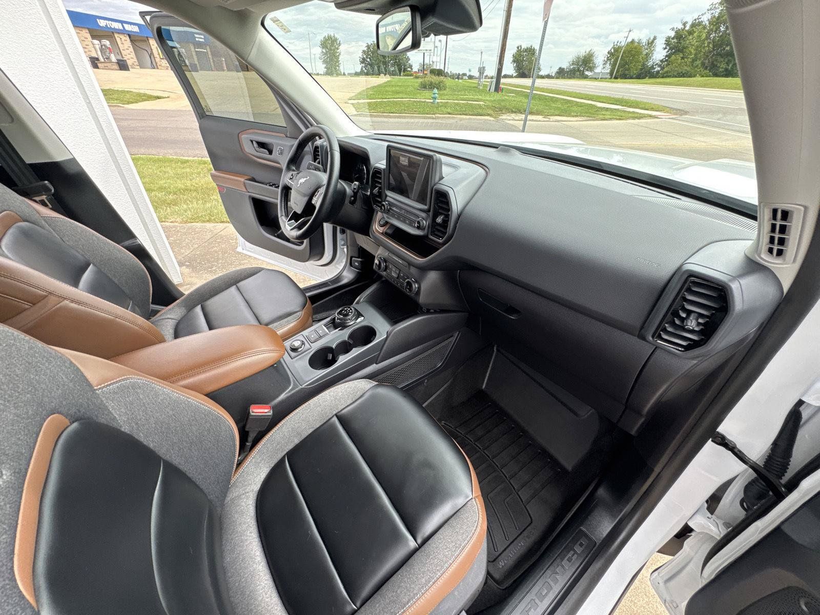 Used 2024 Ford Bronco Sport Outer Banks AWD/4WD image 17