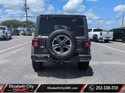 Used 2020 Jeep Wrangler Unlimited Sahara AWD/4WD image 8