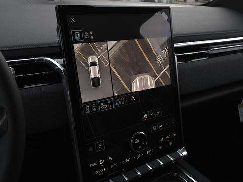 New 2026 GMC Sierra EV Elevation image 19