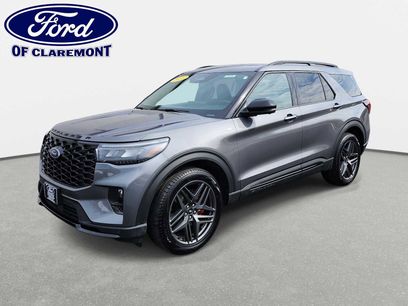 Used 2025 Ford Explorer ST-Line w/ ST-Line Street Pack