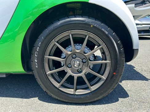 Used 2017 smart fortwo electric drive RWD image 26