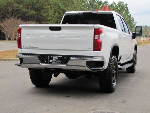 Used 2023 Chevrolet Silverado 2500 LT w/ Convenience Package image 11