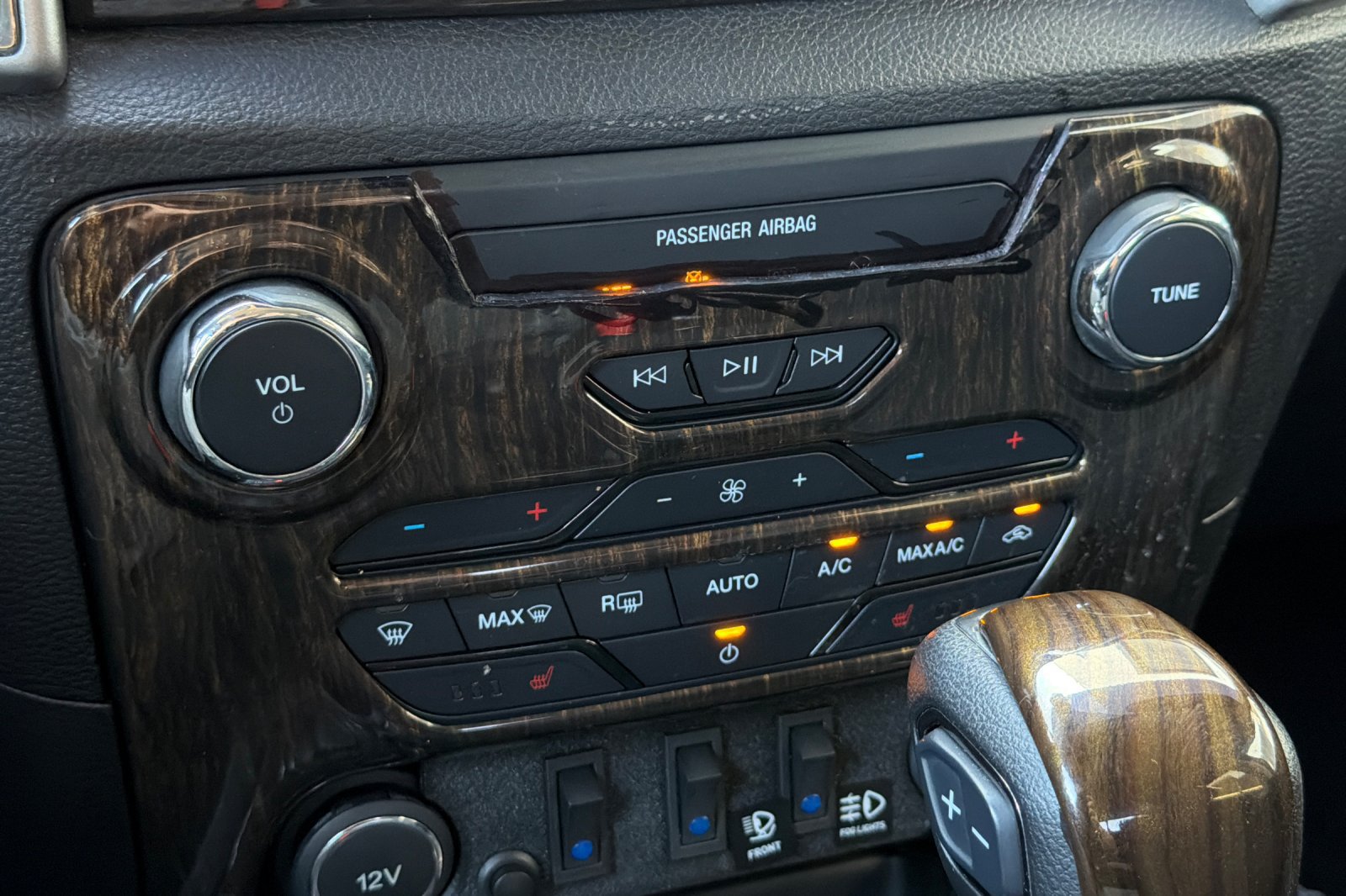 Used 2021 Ford Ranger XLT w/ Equipment Group 302A High AWD/4WD image 19