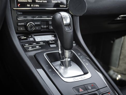 Used 2014 Porsche 911 Turbo S image 29