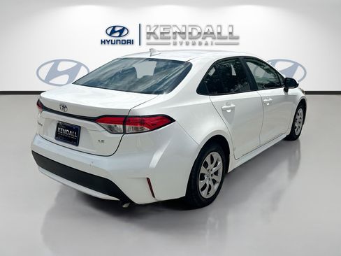 Used 2022 Toyota Corolla LE FWD image 6