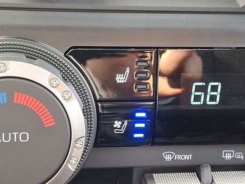 Used 2025 Toyota 4Runner TRD Off-Road Premium image 25