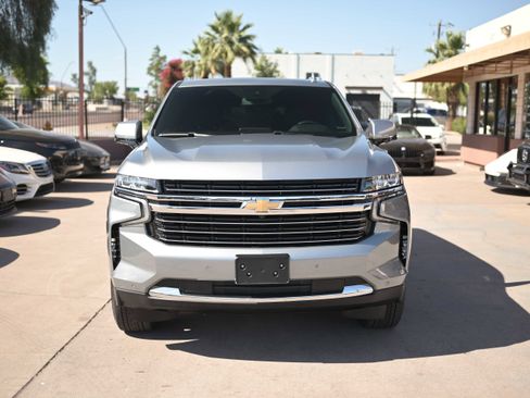 Used 2024 Chevrolet Tahoe LT w/ LT Signature Plus Package image 2