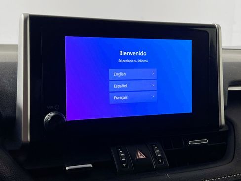 Used 2023 Toyota RAV4 XLE Premium image 28