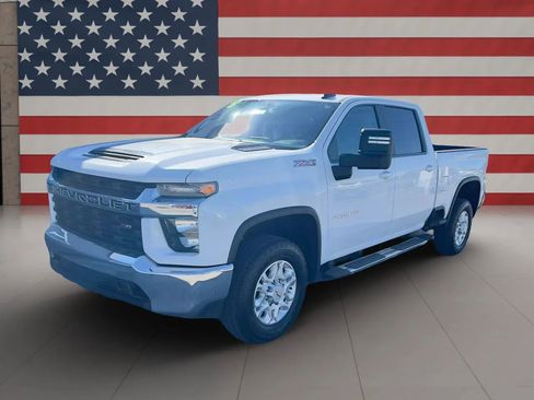 Used 2023 Chevrolet Silverado 2500 LT w/ Convenience Package image 7