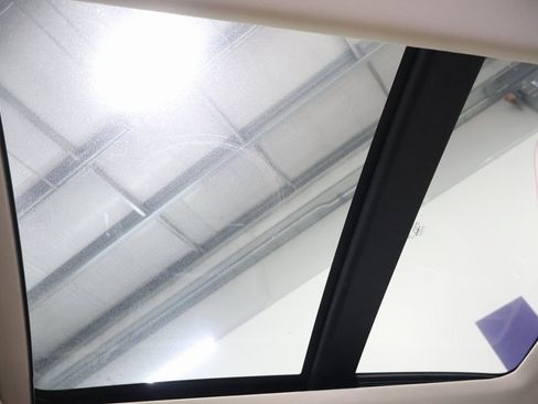 Used 2016 Ford Escape Titanium image 25