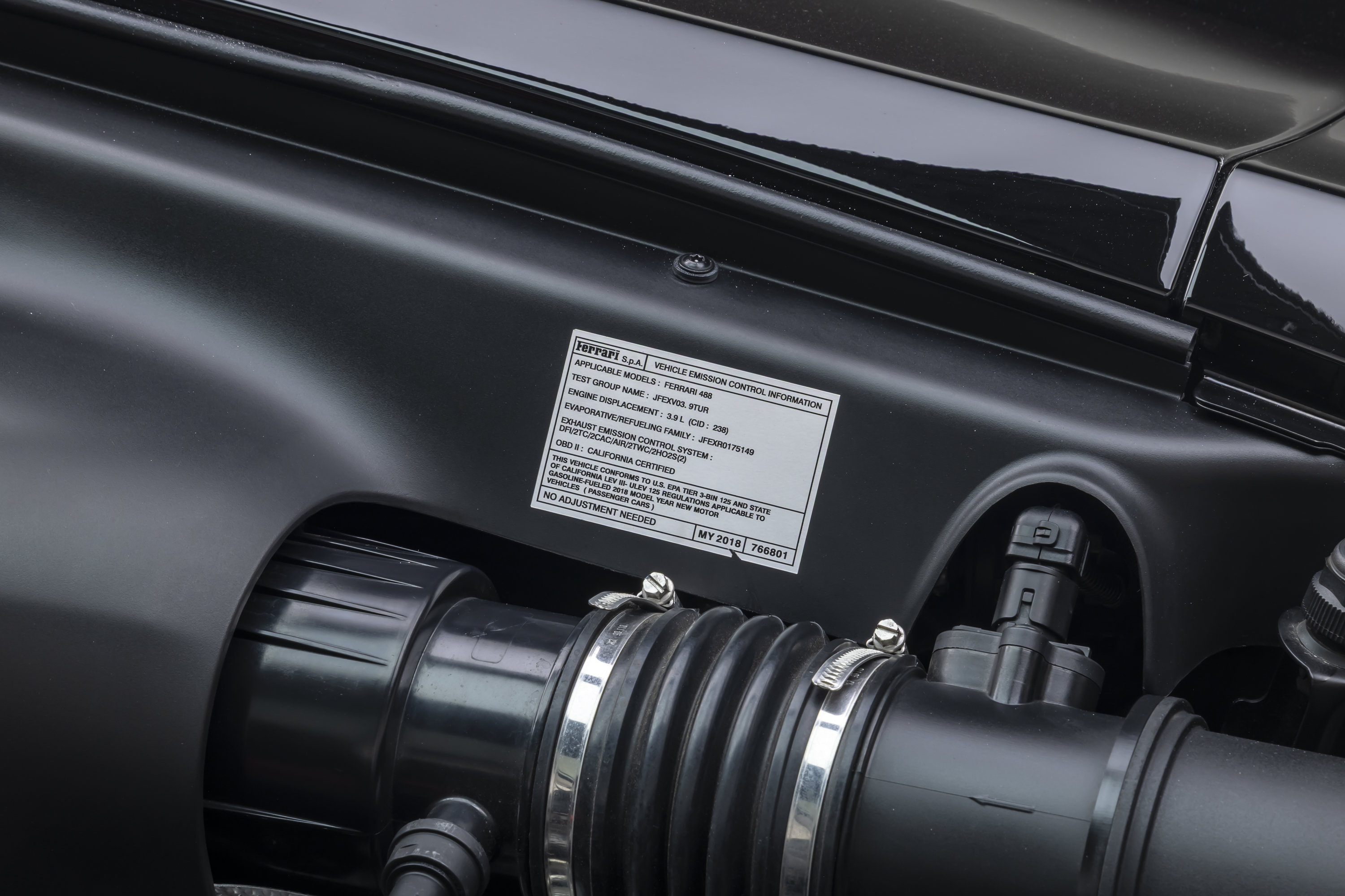 Certified 2018 Ferrari 488 GTB RWD image 39