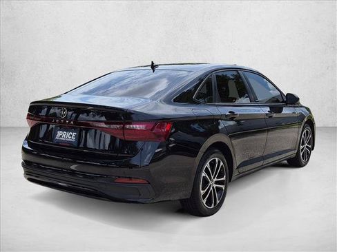 Used 2025 Volkswagen Jetta Sport FWD image 5