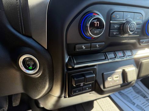 Used 2022 Chevrolet Silverado 2500 LT w/ Convenience Package image 42