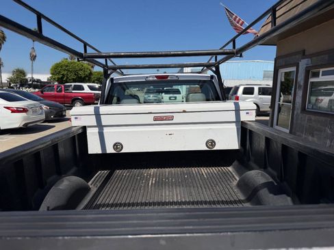 Used 2017 Ford F150 XL w/ Equipment Group 101A Mid RWD image 12